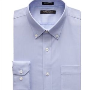 Banana Republic Grant-Fit blue non-iron shirt